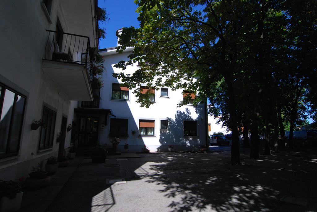 Albergo Alla Valle Di Banne Триест Екстериор снимка