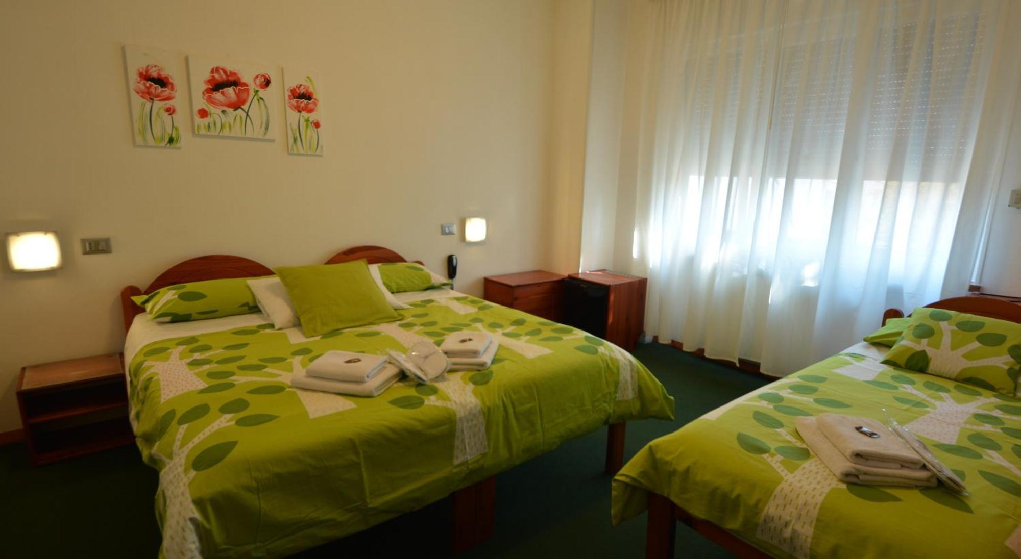 Albergo Alla Valle Di Banne Триест Екстериор снимка