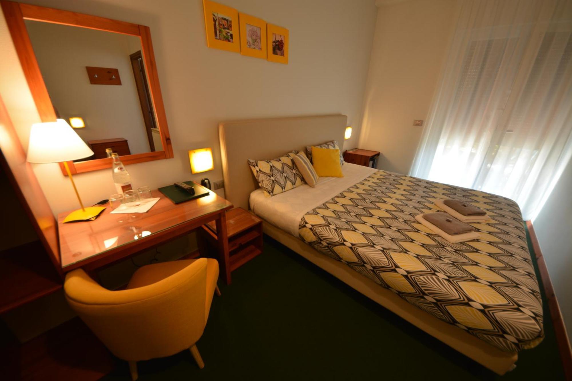 Albergo Alla Valle Di Banne Триест Екстериор снимка